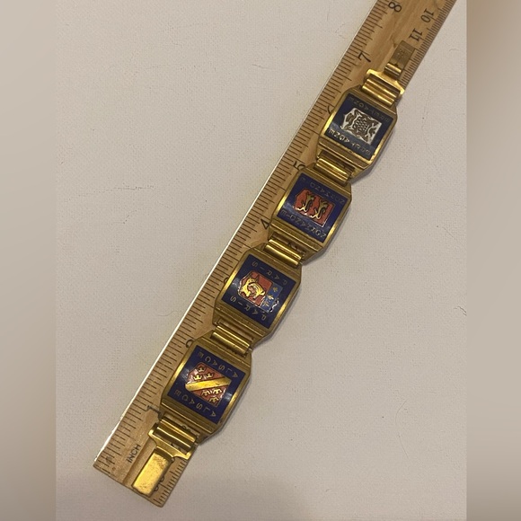 Vintage WWII Commemorative Panel Bracelet - Picture 15 of 15